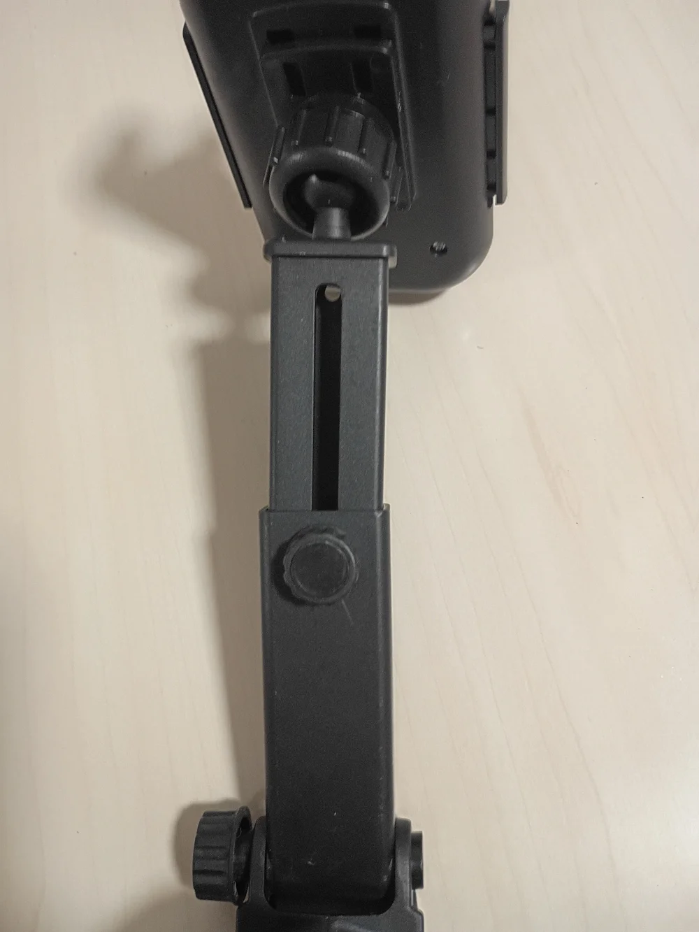 Universal Black Car Windshield Mount Holder for Cell Phones NEW